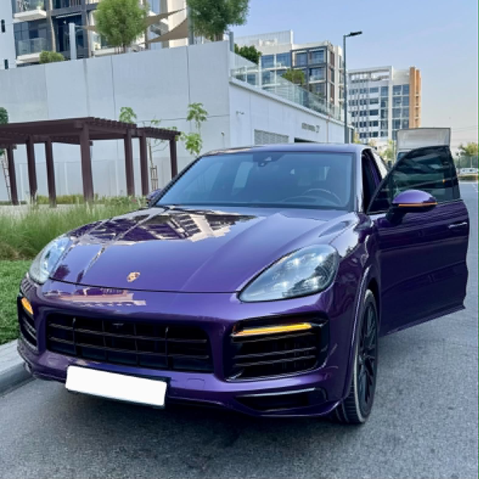 PORSCHE CAYENNE GTS