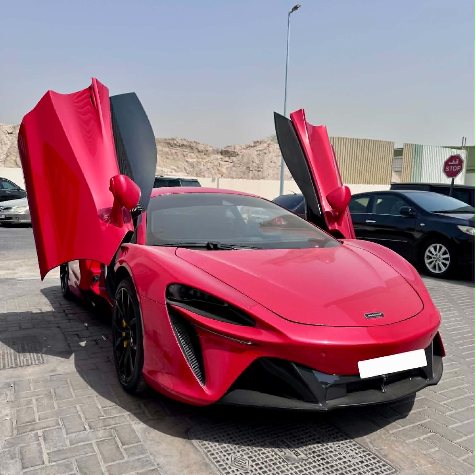 MCLAREN ARTURA